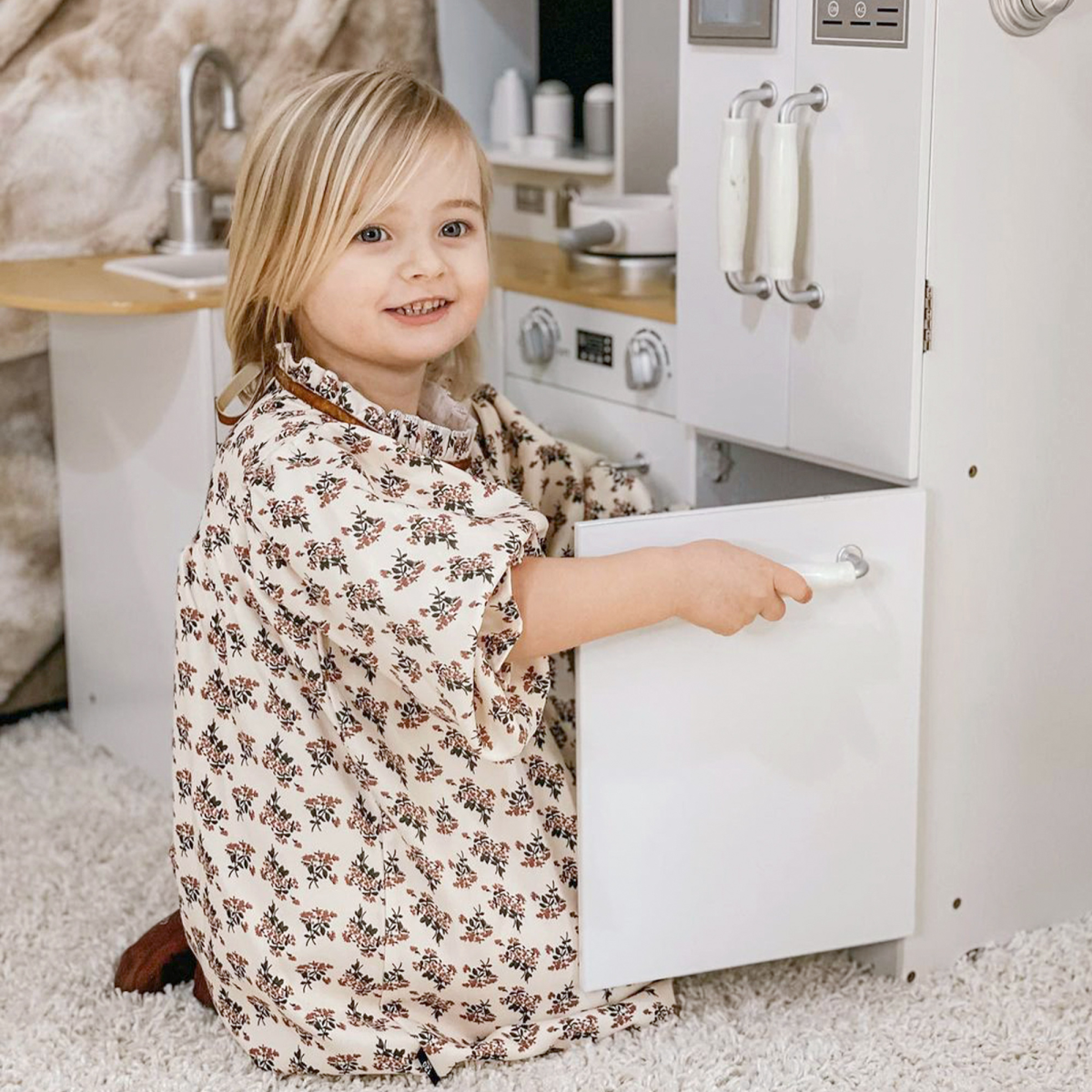 Large Kitchen Playset w/ Full Accessories - White
